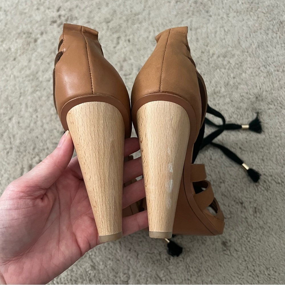 Derek Lam Size 7 Light Brown Lace Up Cage 4” Wood Cone Heel Sandals Like New - Picture 5 of 11